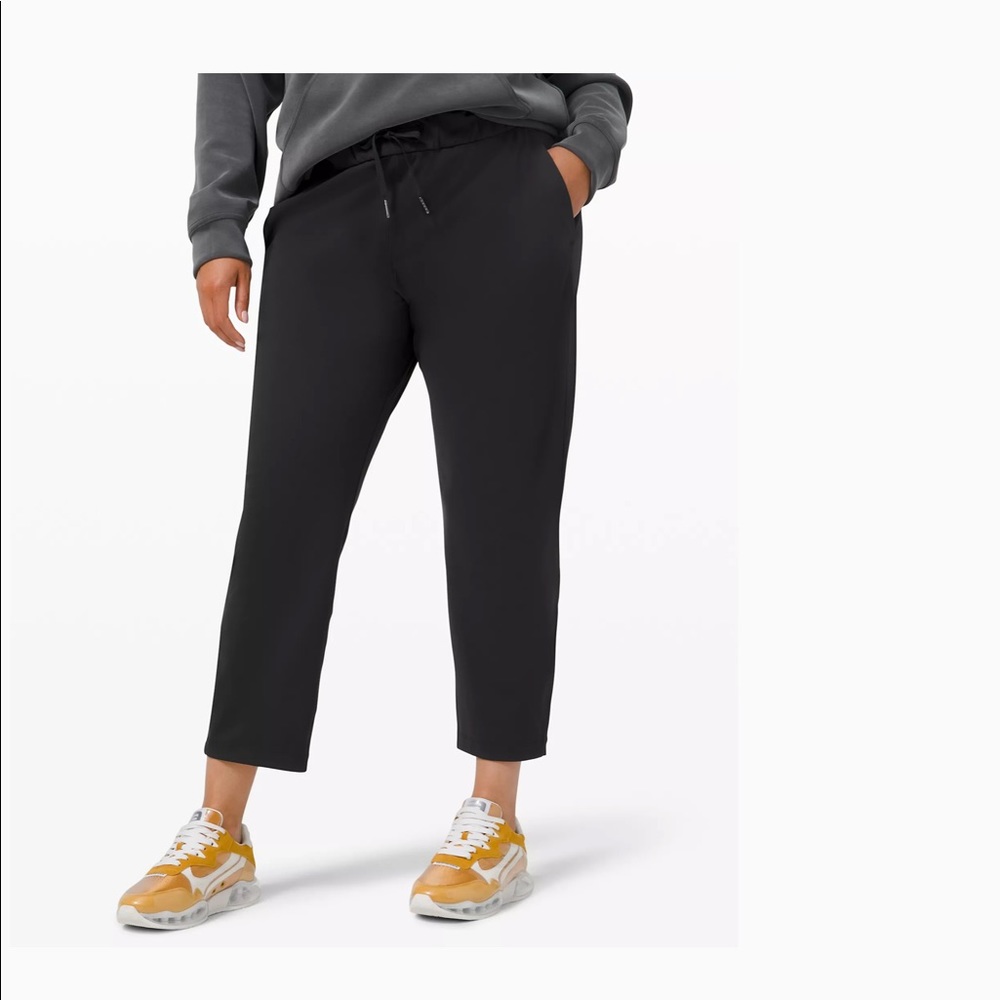 Women’s lululemon On The Fly 7/8 pants